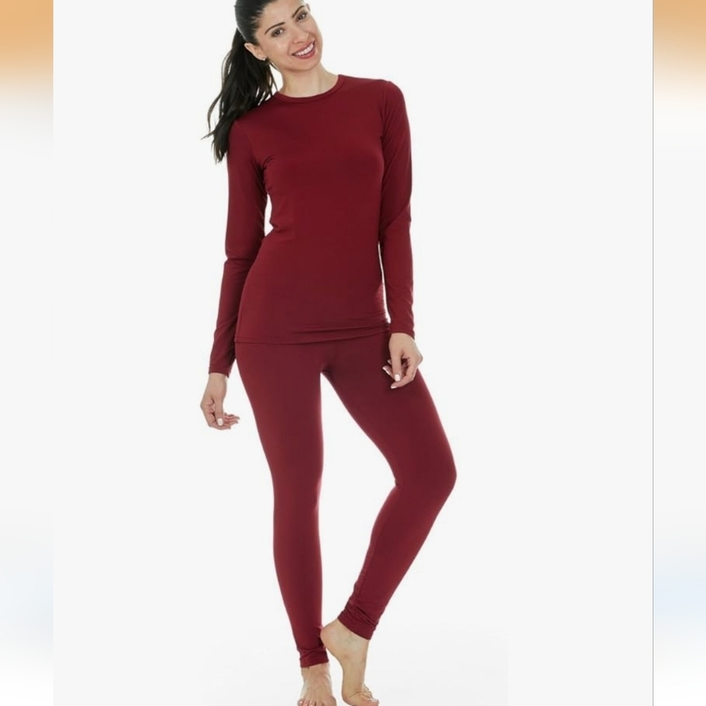 Thermajane Top And Bottom Set Red Size Large